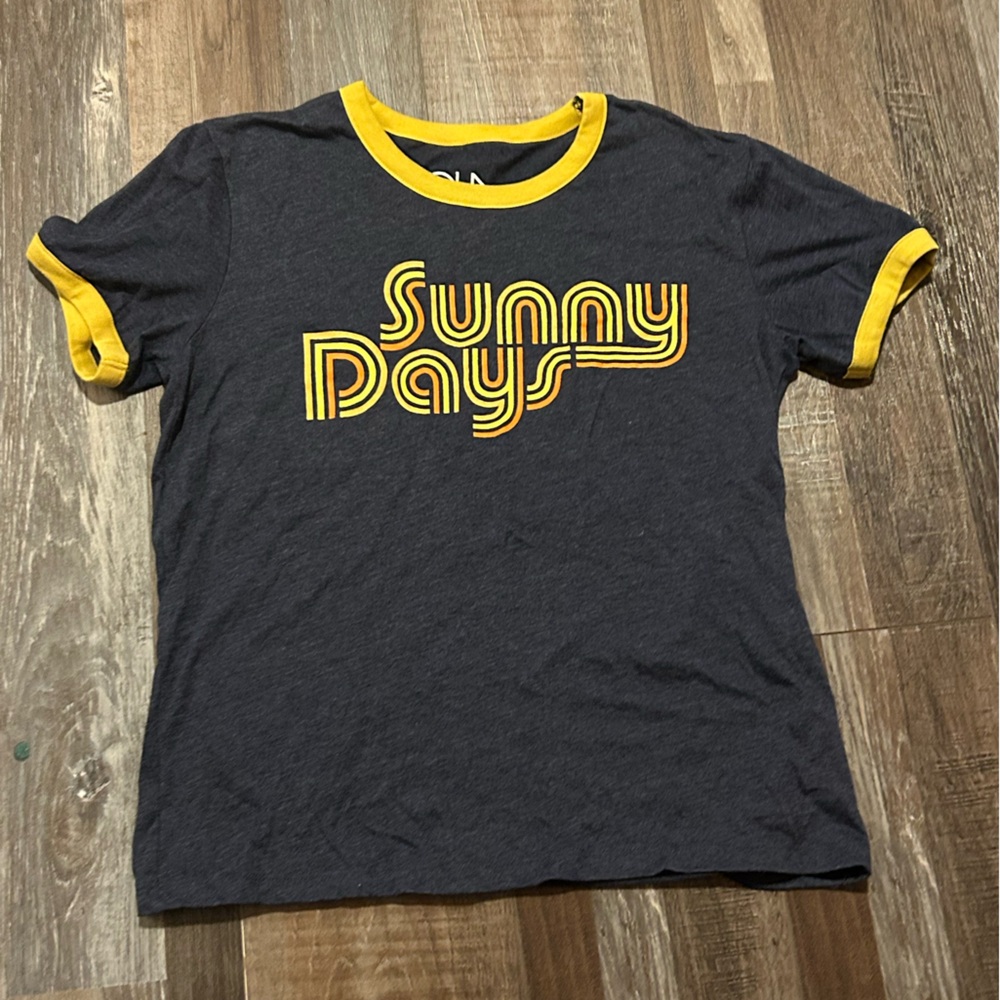 50%offw❤️ Chaser Brand Tahirt NWOT Sunny Days S 98